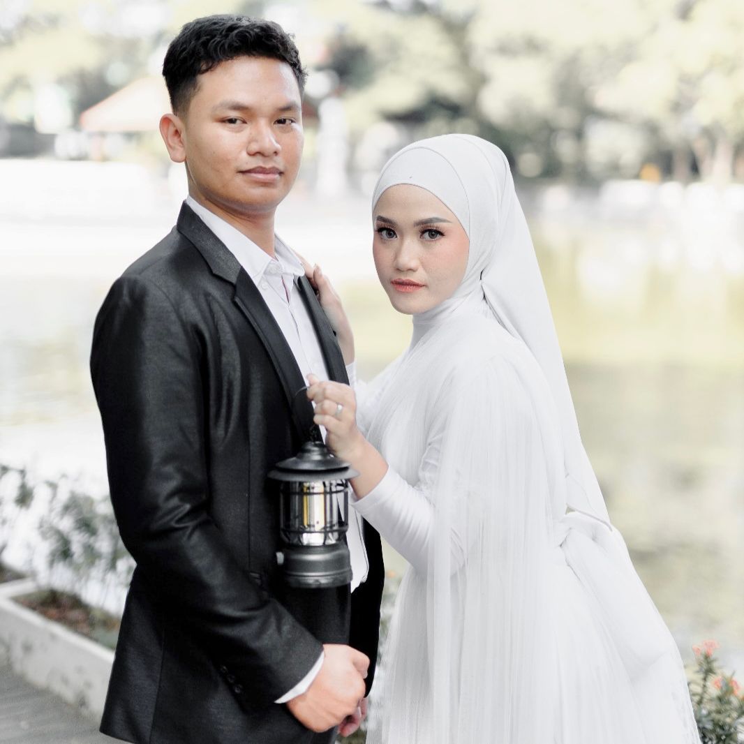 Ellysa & Helmy 18REV
