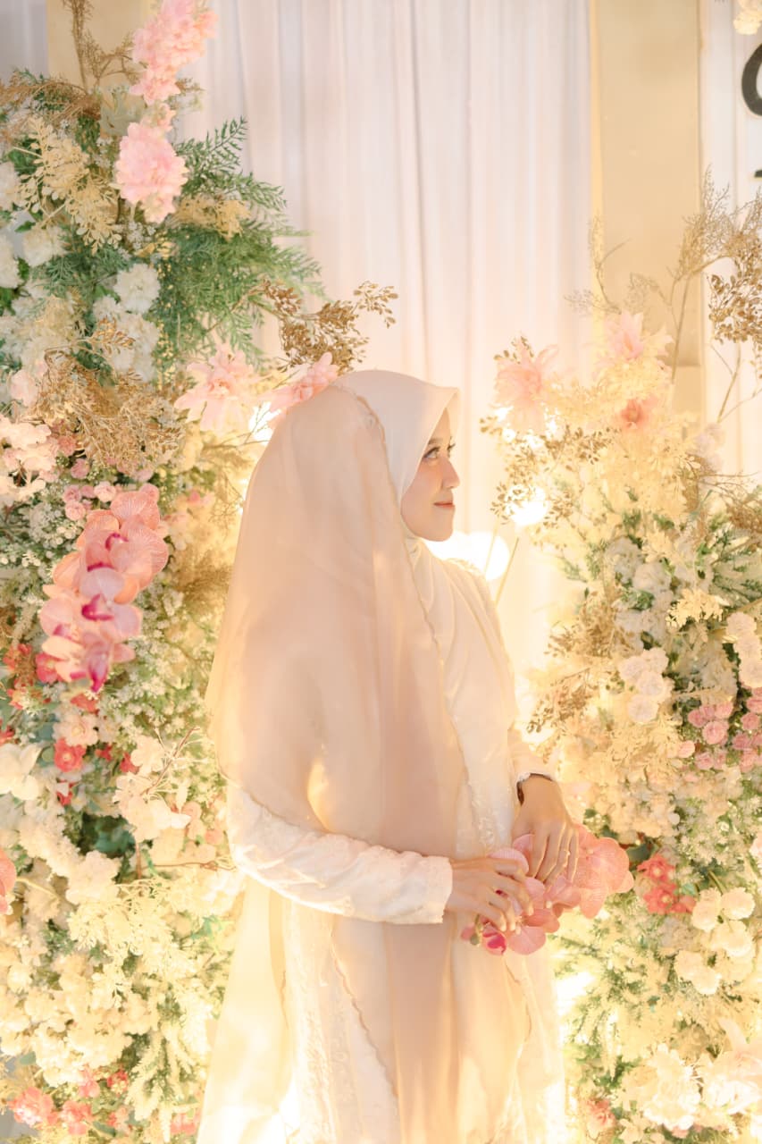 Ika & Fathoni 8
