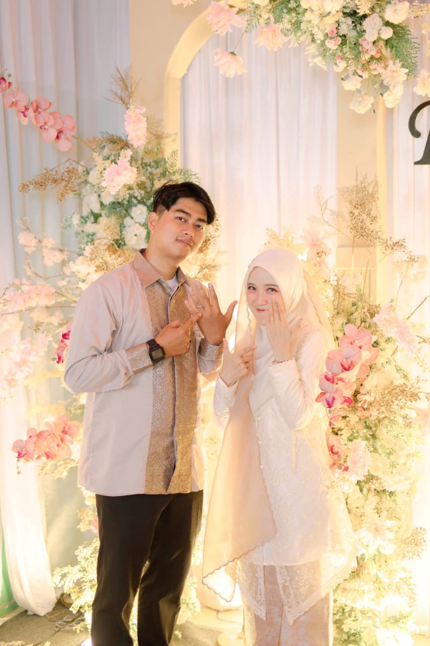 Ika & Fathoni 9