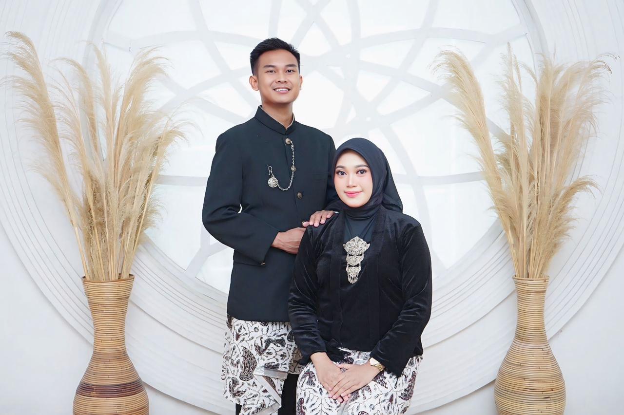 Lian & Rena 7