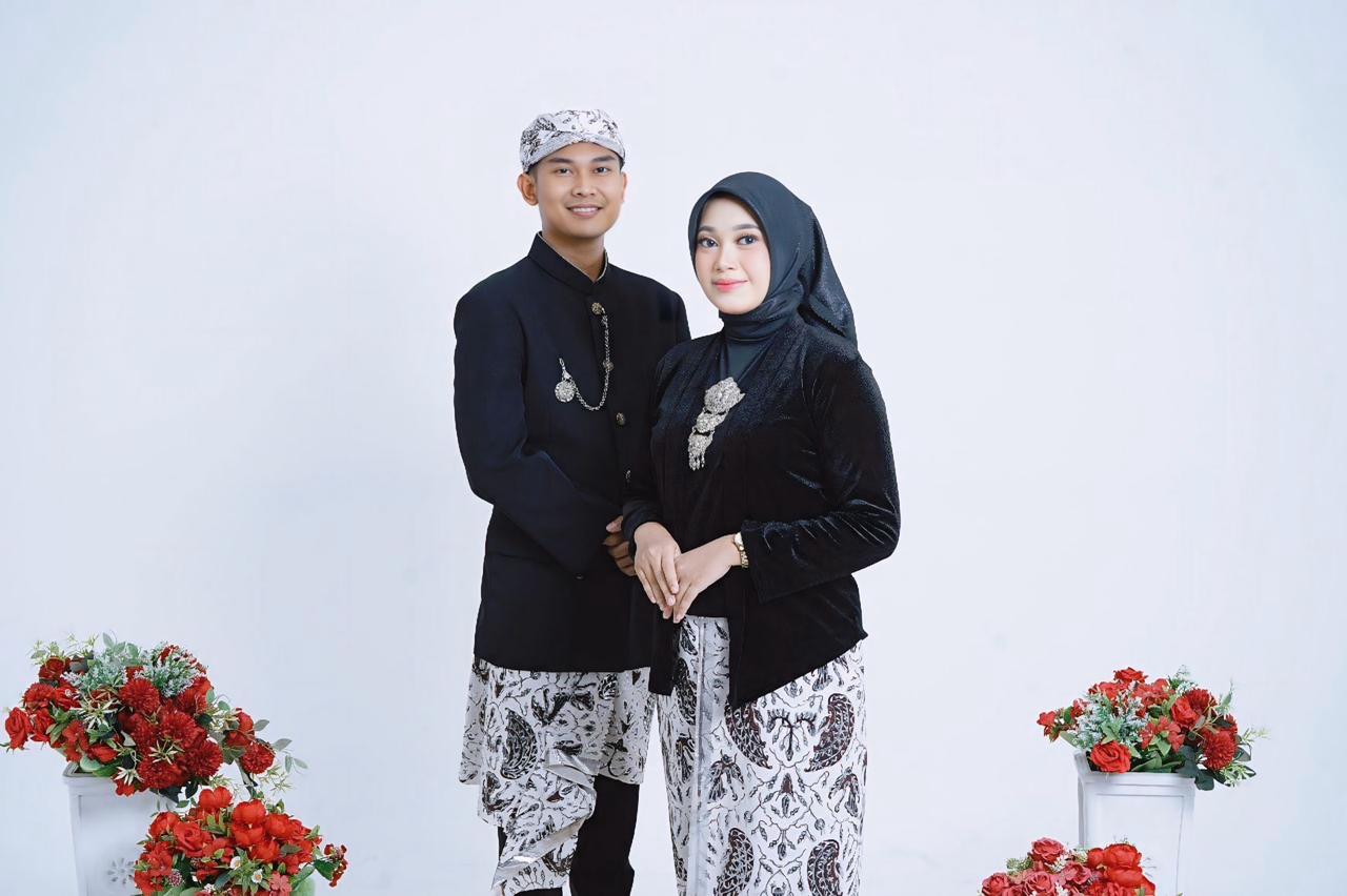 Lian & Rena 9