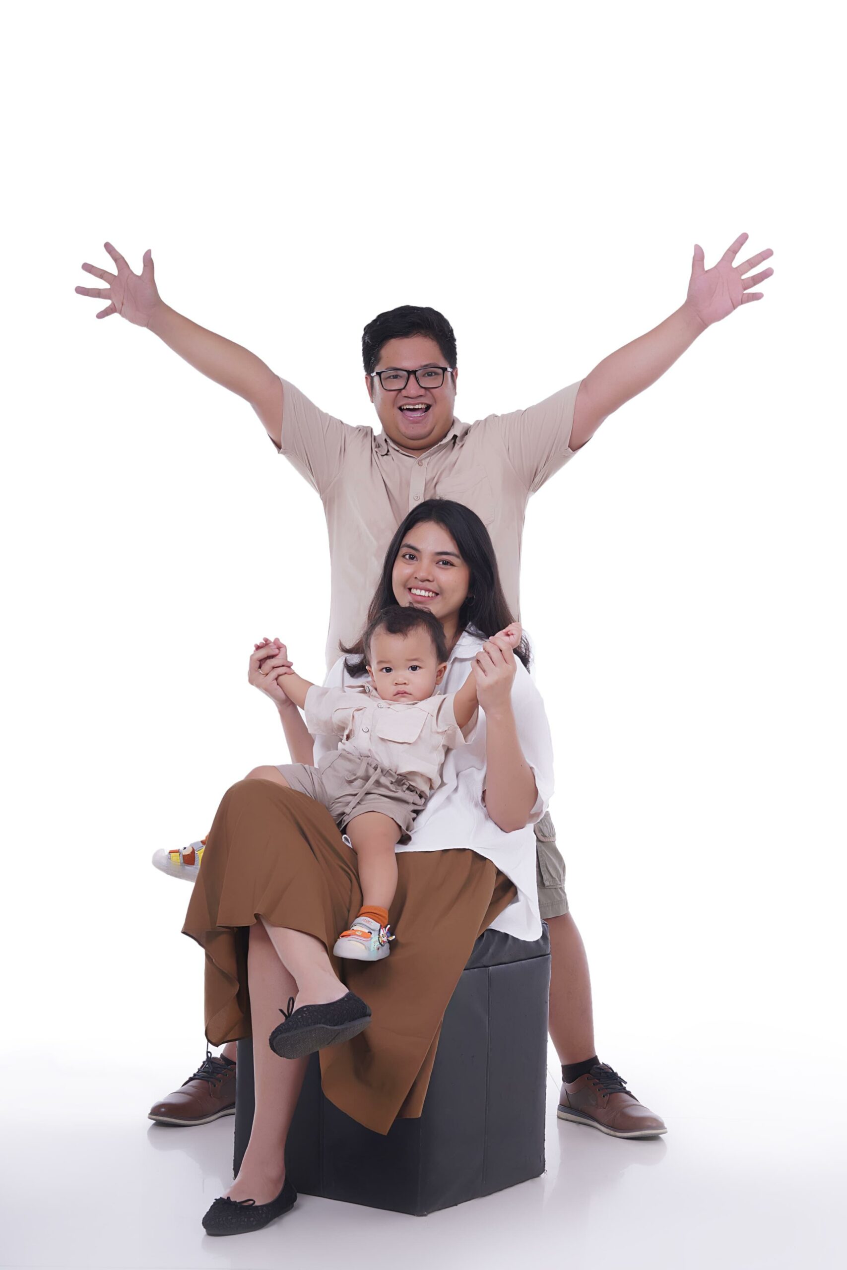 Raymond & Yohakim 2