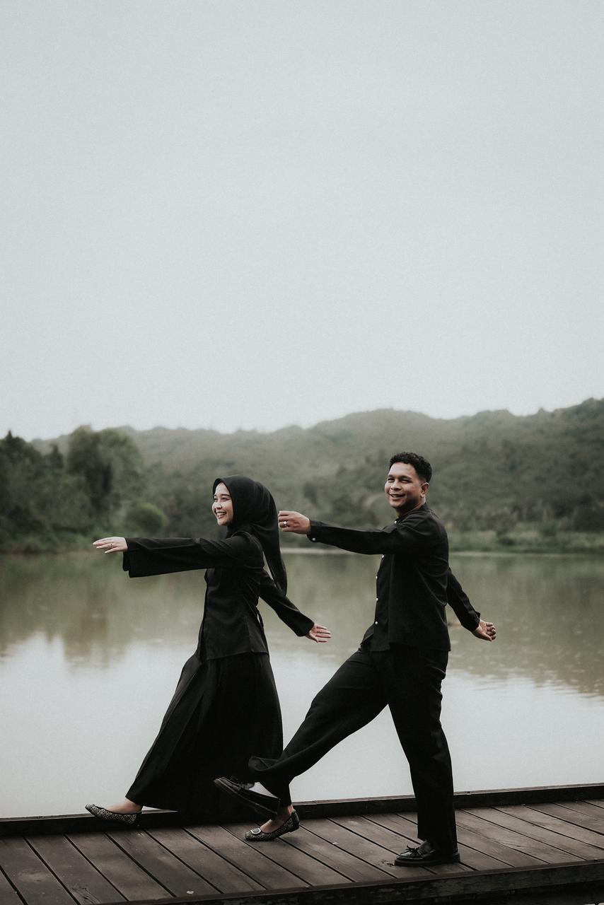 Trin & Yogi 1